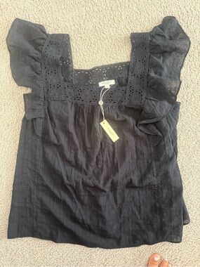 NWT Max Studio Black Ruffle Sleeve Top